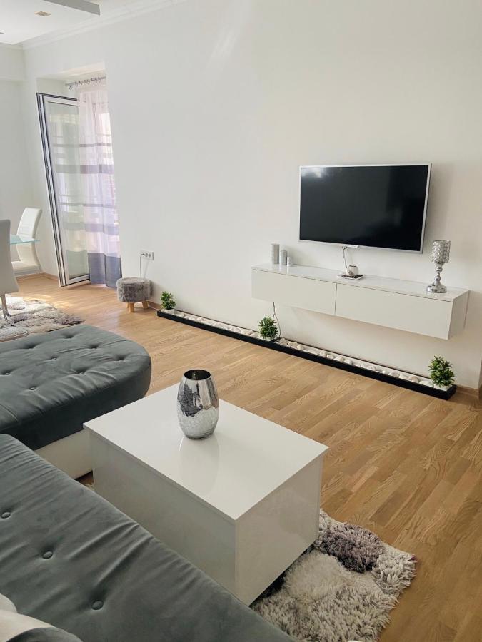 Royal King Apartment Kumanovo Eksteriør billede