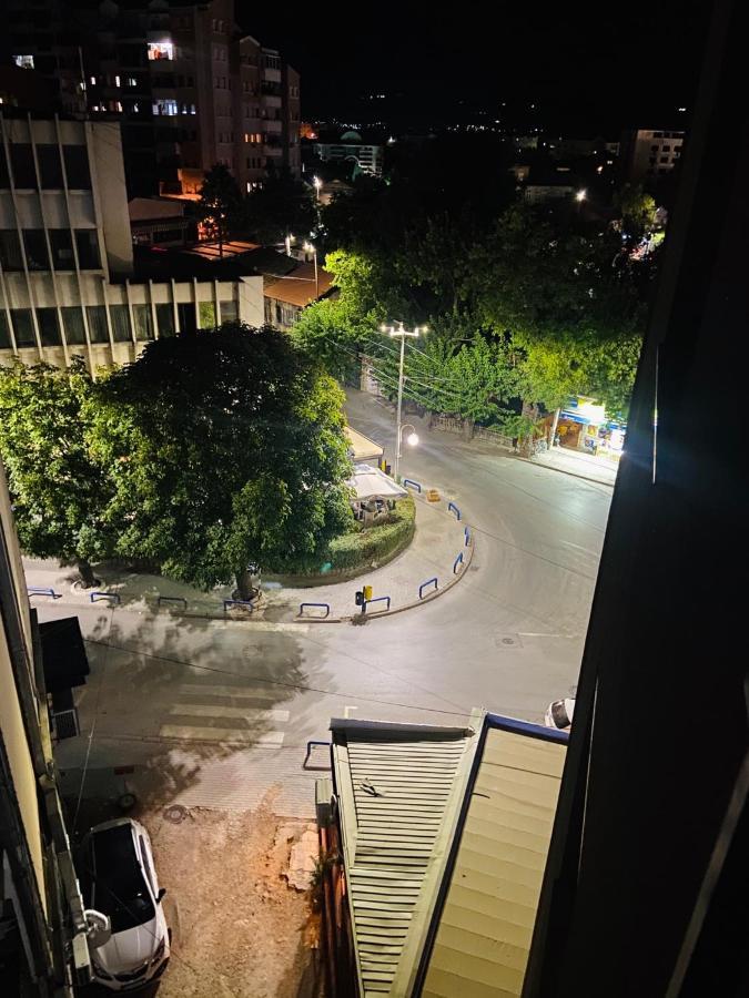 Royal King Apartment Kumanovo Eksteriør billede