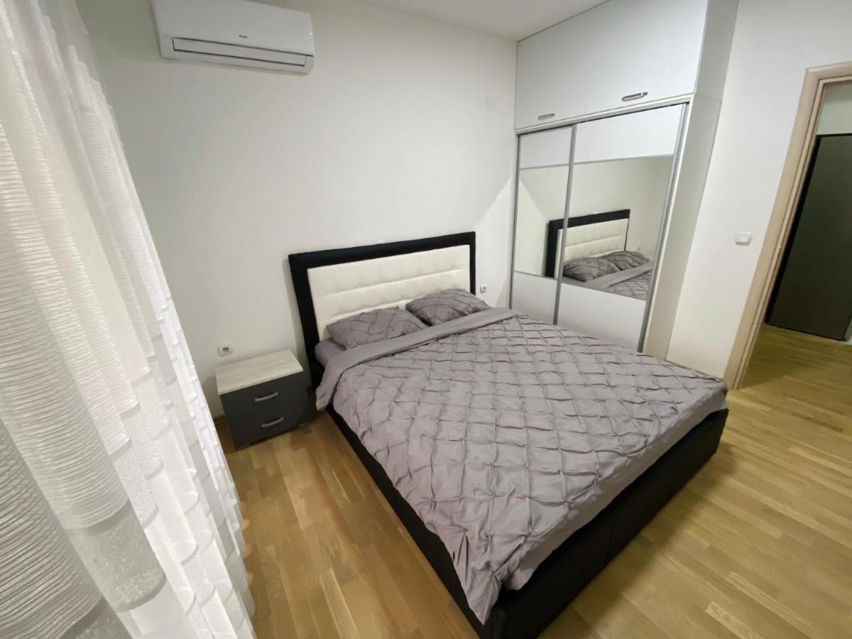 Royal King Apartment Kumanovo Eksteriør billede